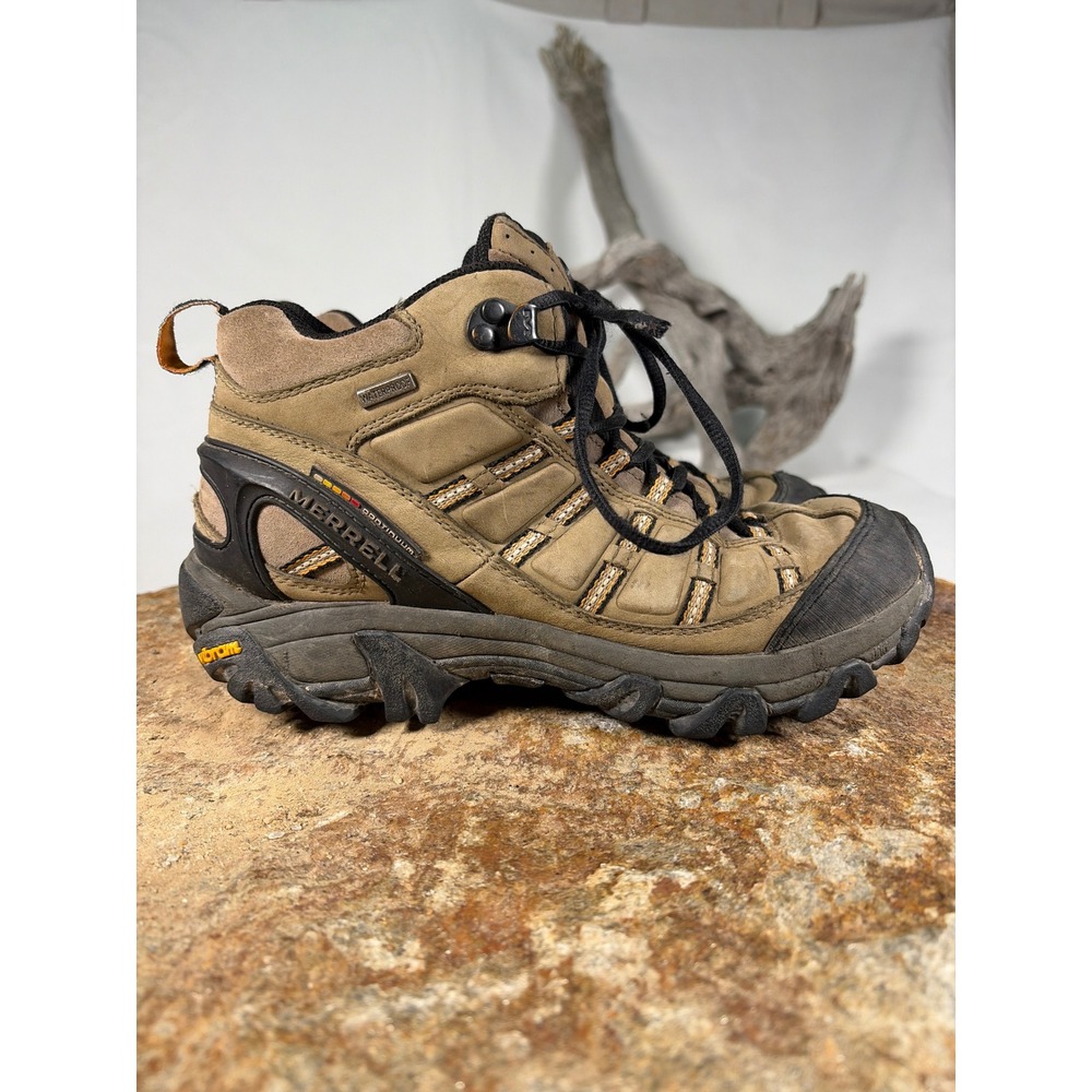 Merrell Outland Mid Waterproof Hiking Boots Brown Vibram J97060 Womens 8